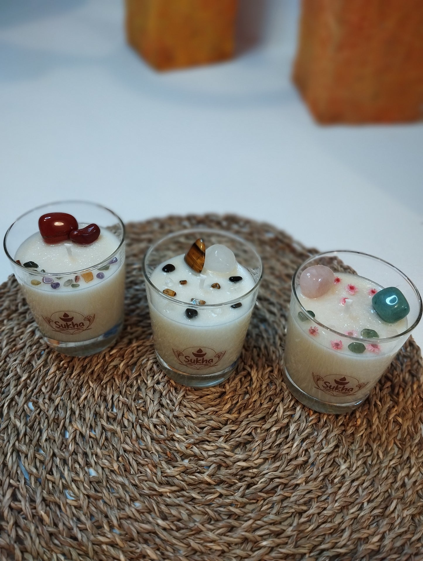 VELA SUKHA PERSONALIZADA CON MENSAJE ÚNICO